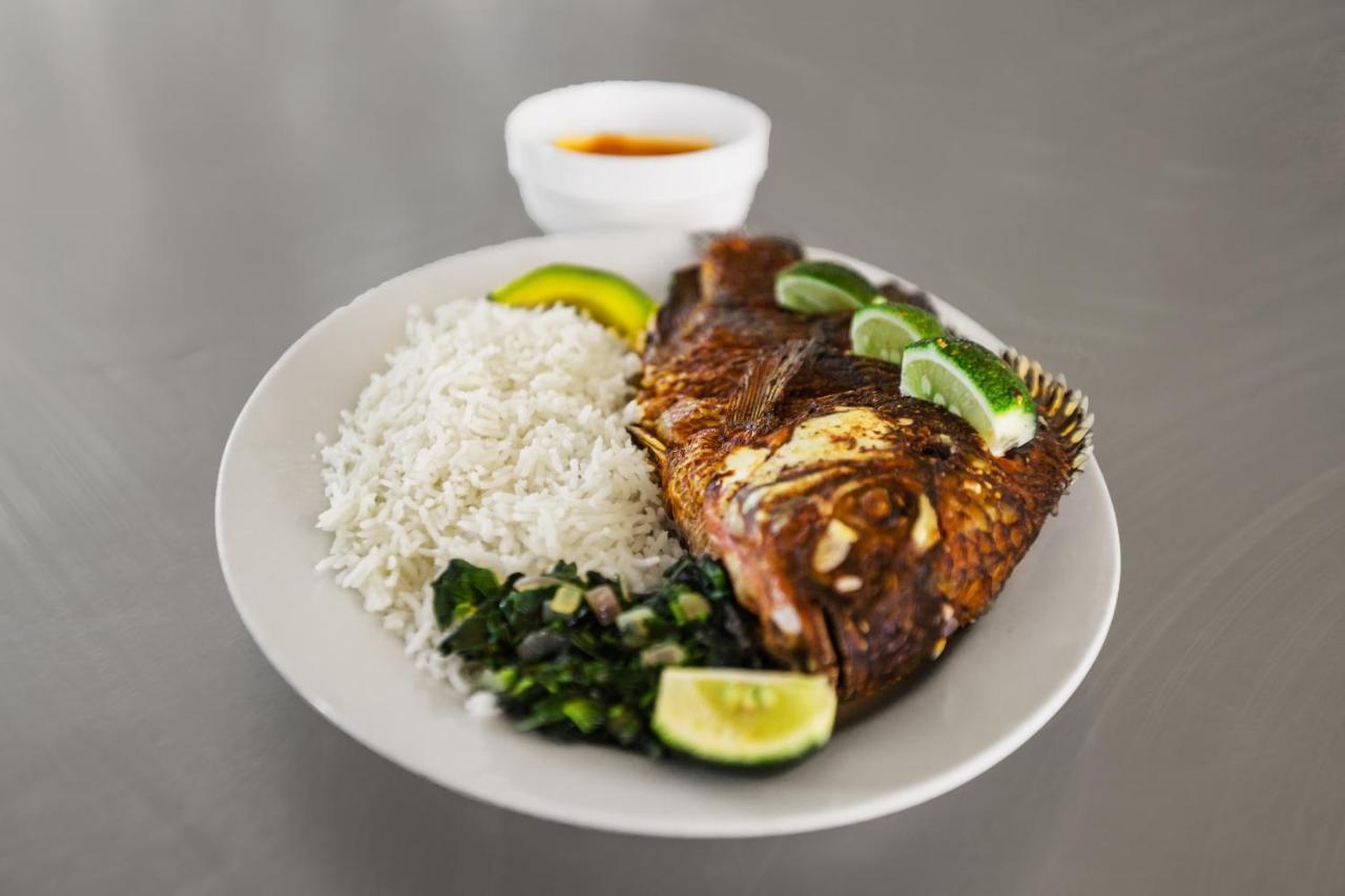 Santa Maria Hotel Entebbe Ngoại thất bức ảnh