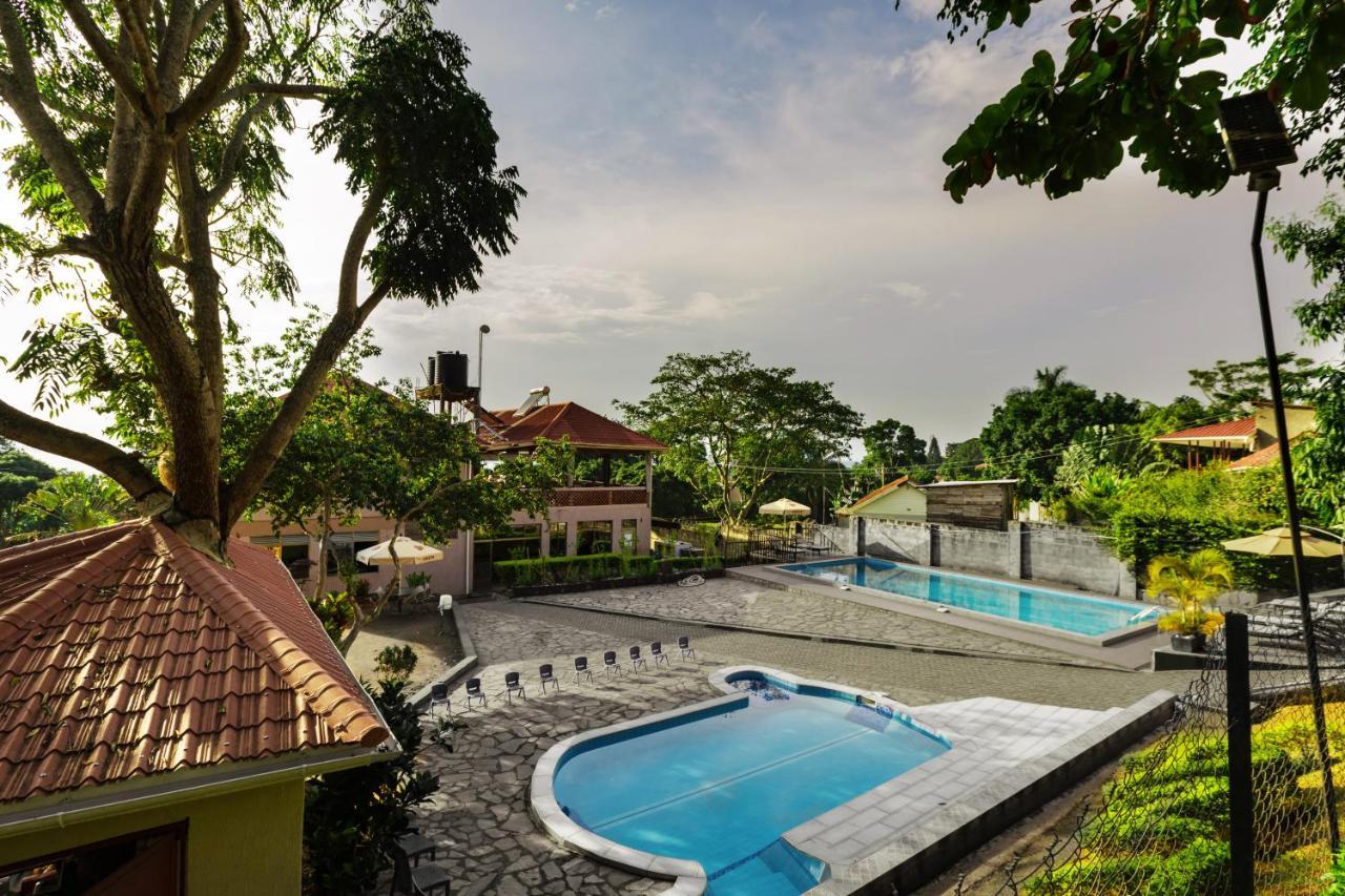 Santa Maria Hotel Entebbe Ngoại thất bức ảnh