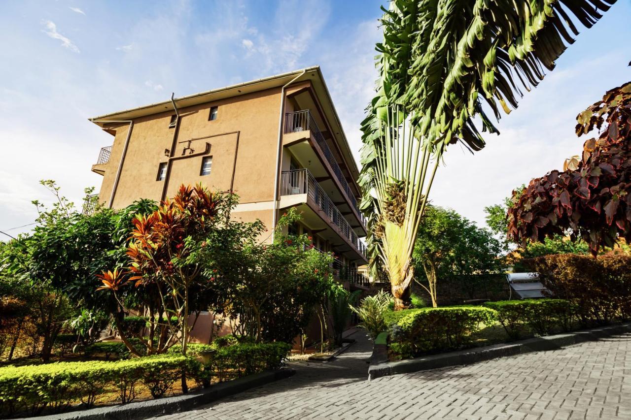 Santa Maria Hotel Entebbe Ngoại thất bức ảnh